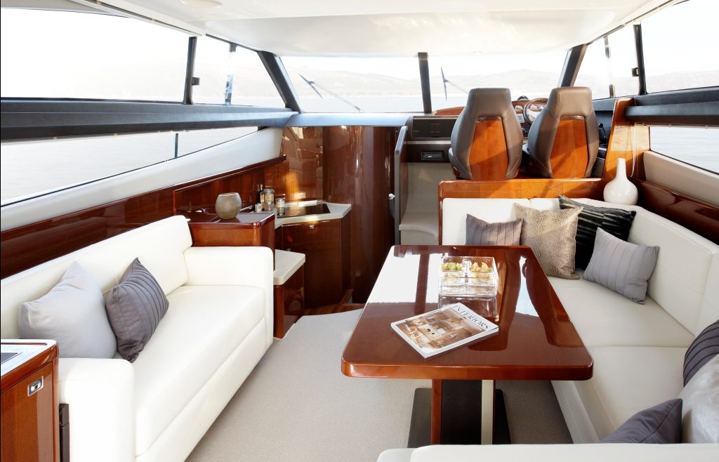 P42_Saloon-RT-1024x658